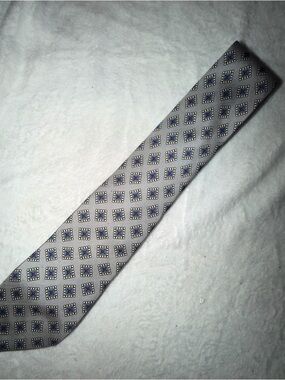 Burberry vintage Classic Geometric Grey Men's Tie - Elegant Business Accessory